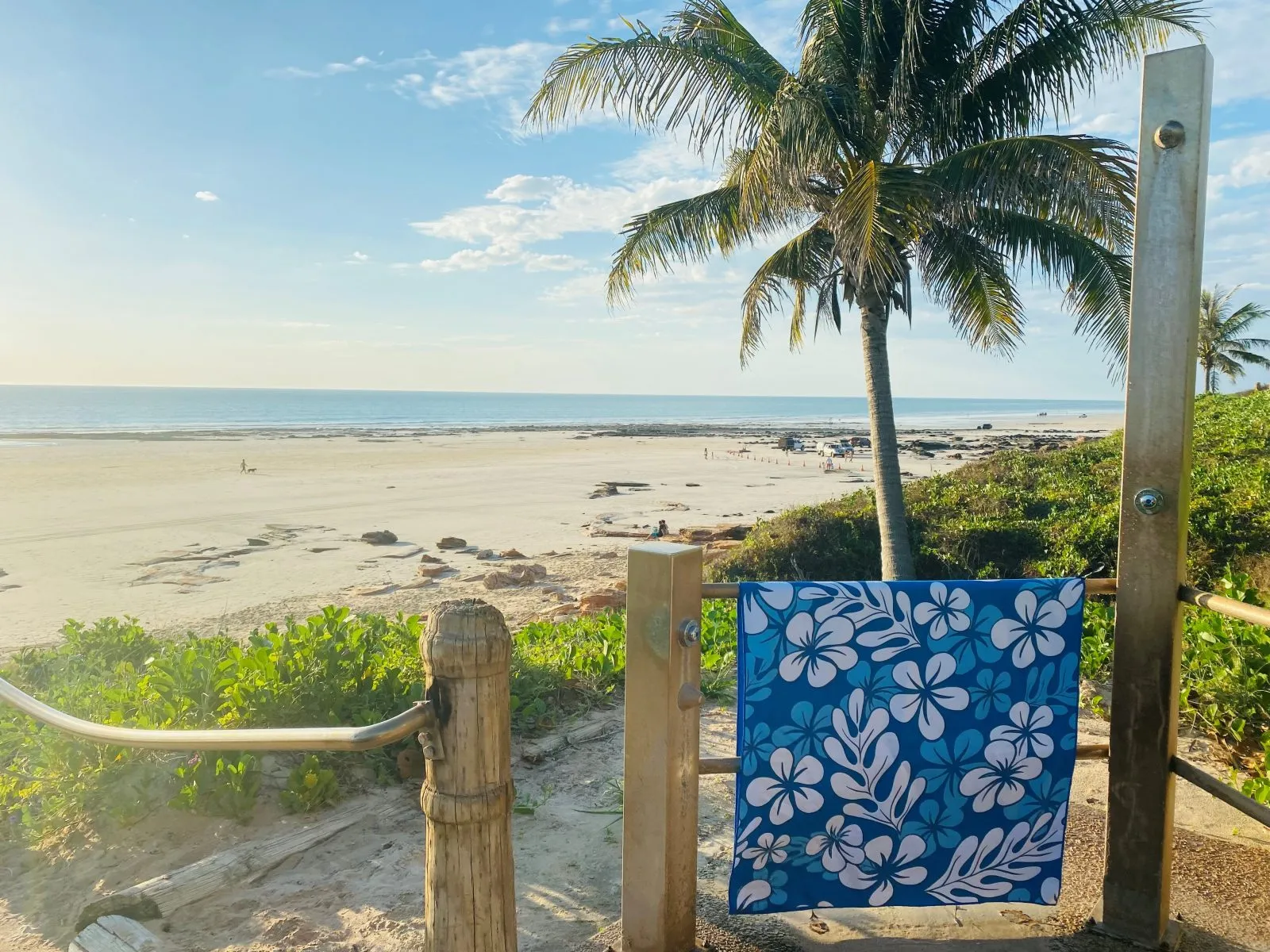 Aloha Large Beach Towel & Pouch