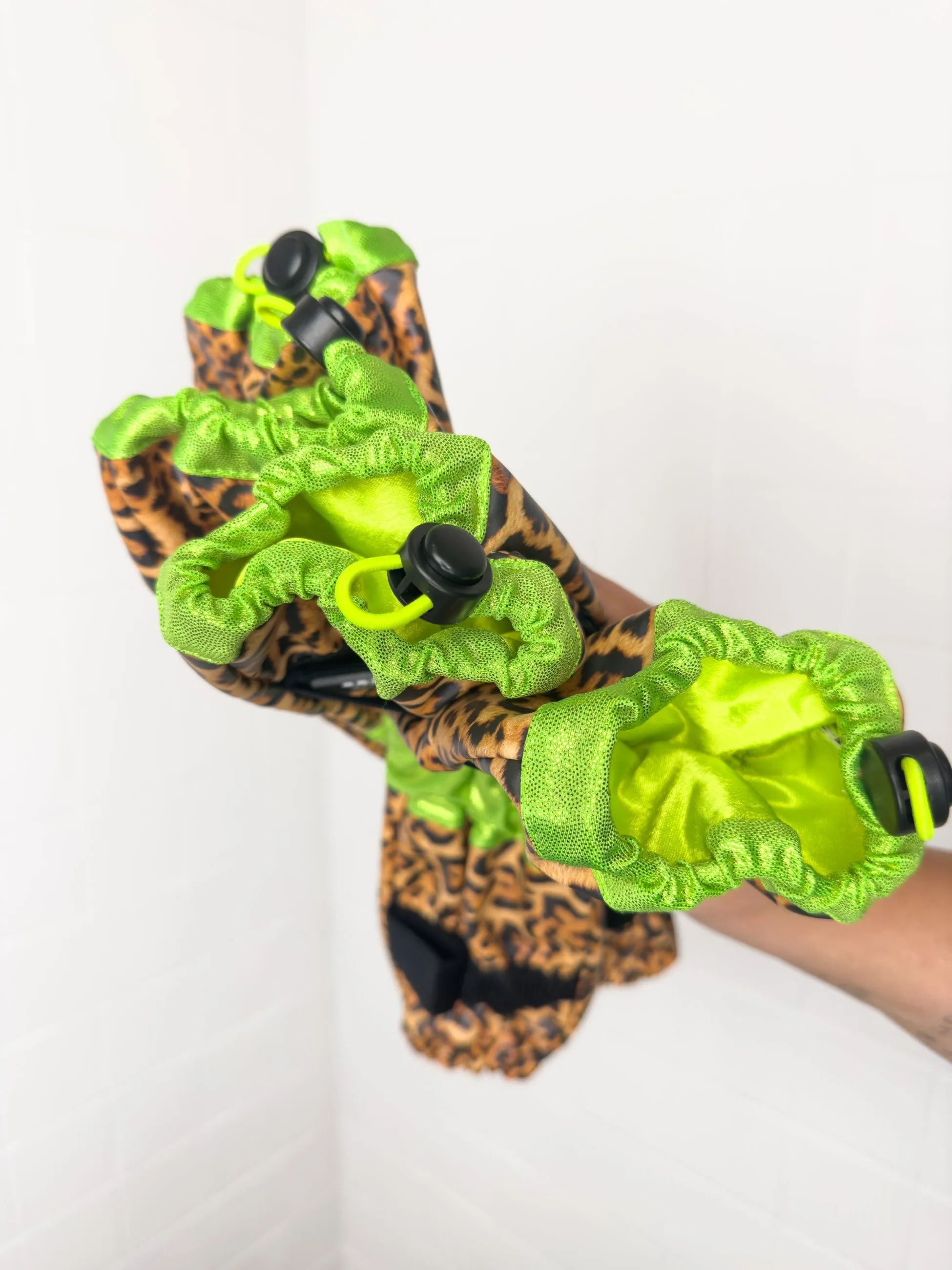 Collar   Leg Protectors Set: Standard Fluffy Chain Collar & Set of 4 Leg Protectors Neon Lime Full Leopard