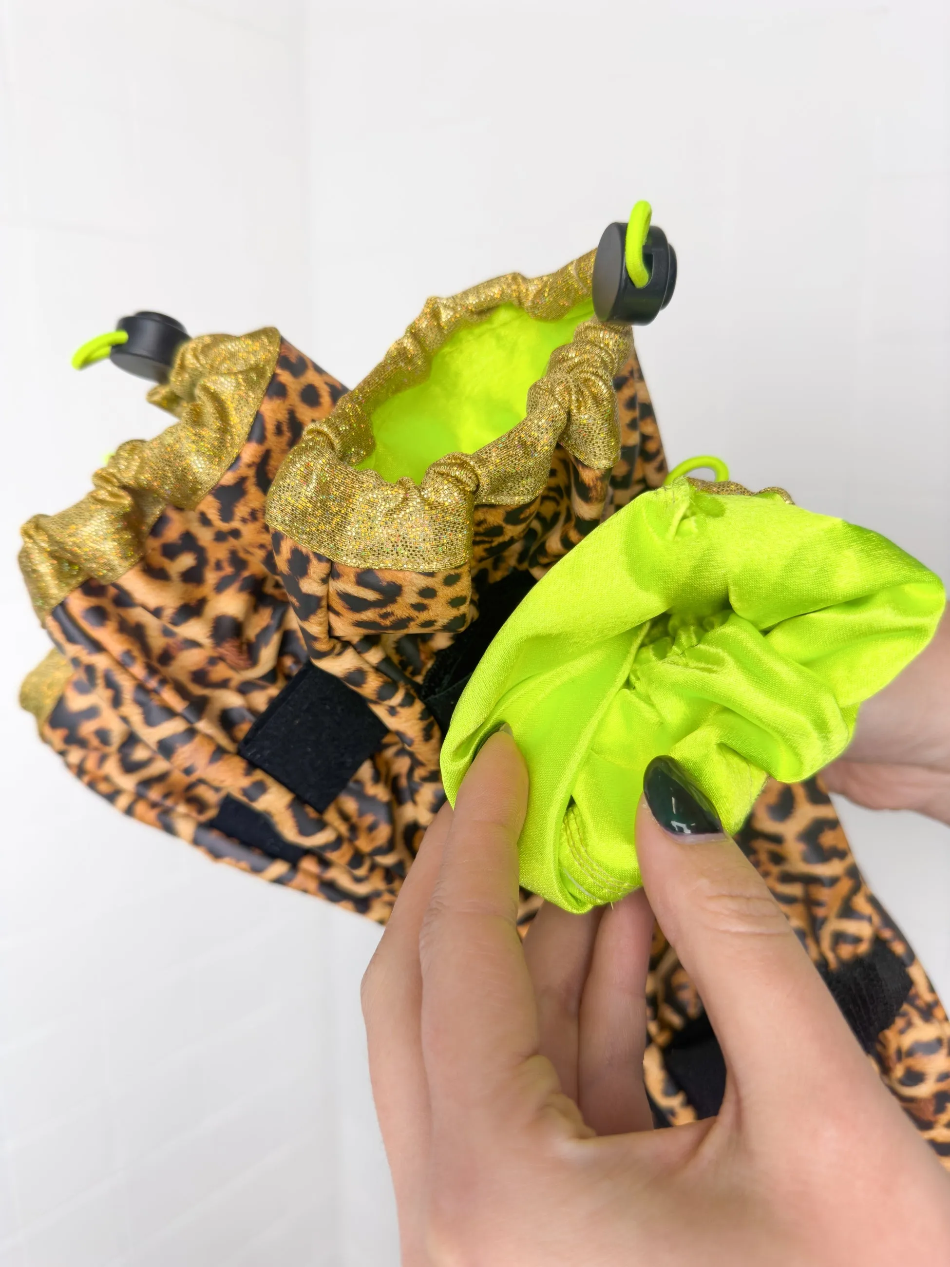 Collar   Leg Protectors Set: Standard Fluffy Chain Collar & Set of 4 Leg Protectors Neon Lime Full Leopard