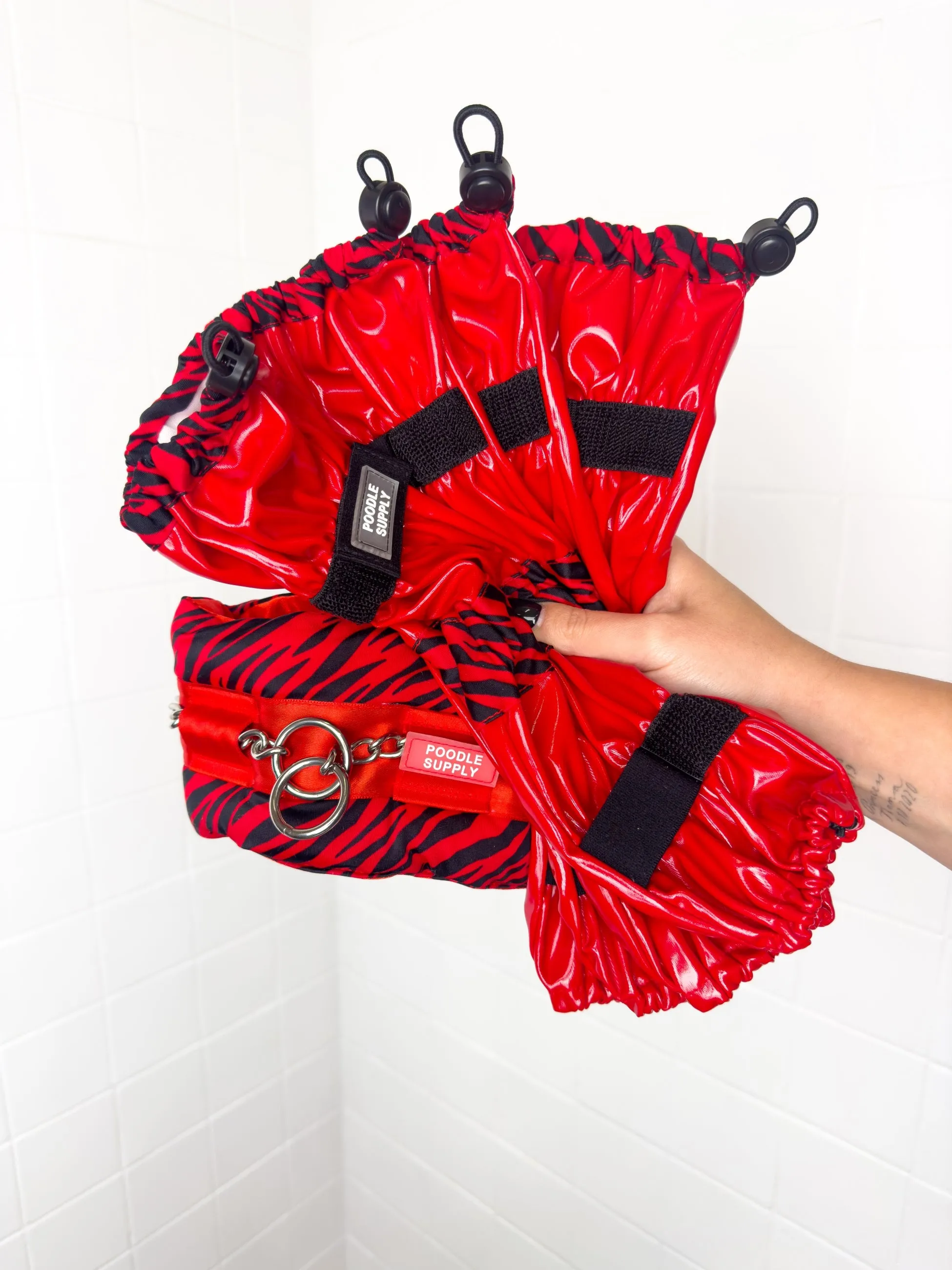 Collar   Leg Protectors Set: Standard Fluffy Chain Collar & Set of 4 Leg Protectors Red Zebra