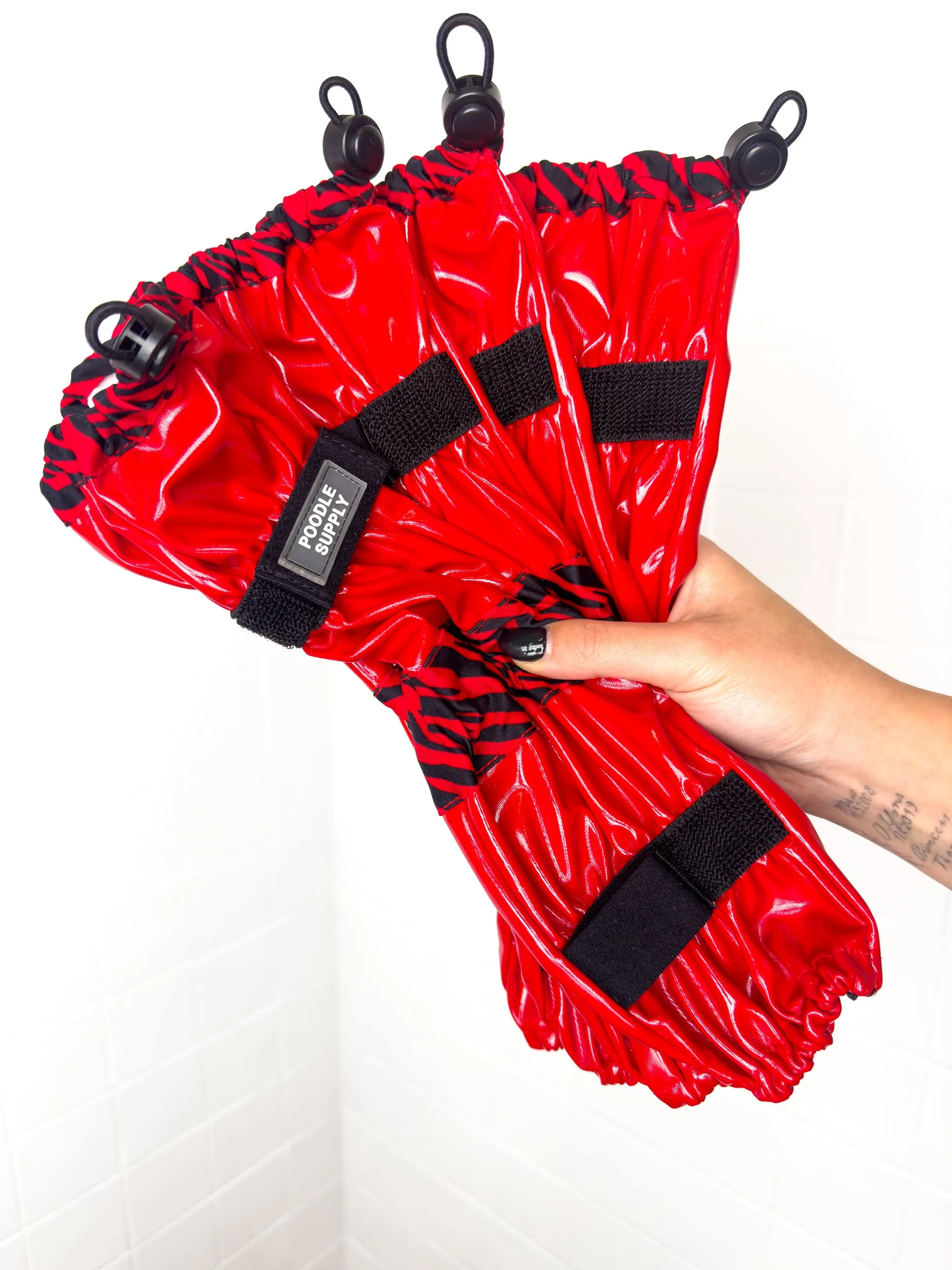 Collar   Leg Protectors Set: Standard Fluffy Chain Collar & Set of 4 Leg Protectors Red Zebra