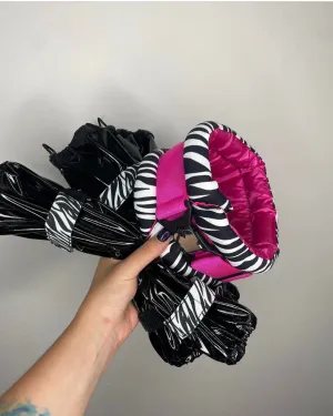 Collar   Leg Protectors Set: Standard Fluffy Magnetic Collar & Set of 4 Leg Protectors Pink Zebra